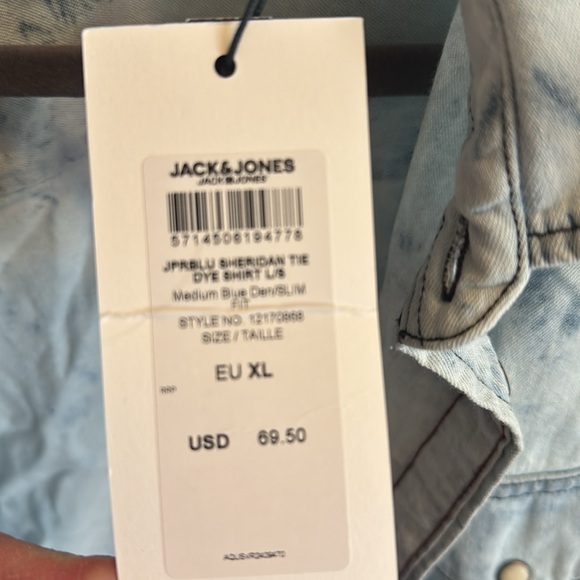 NWT Men’s Size XL Jack & Jones Button down Lightweight Denim Shirt - Picture 3 of 5